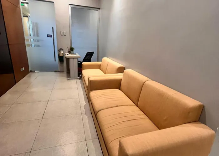 Radiance Bay Bayview Comfort With Pool & Pet-friendly 4* Manila