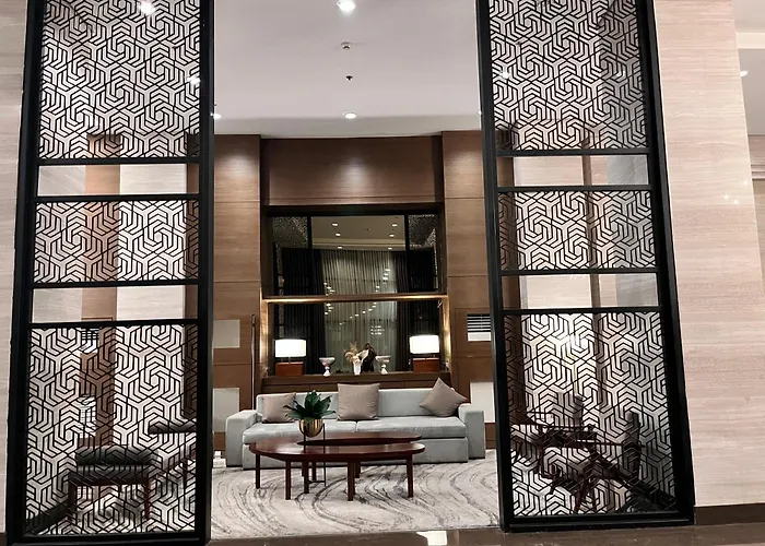 Radiance Bay Bayview Comfort With Pool & Pet-friendly Manila
